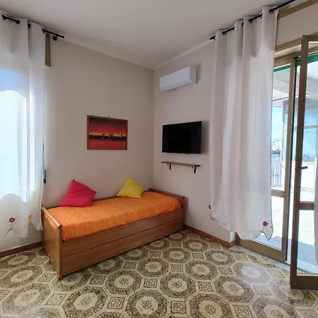 Stella Maris House شقة